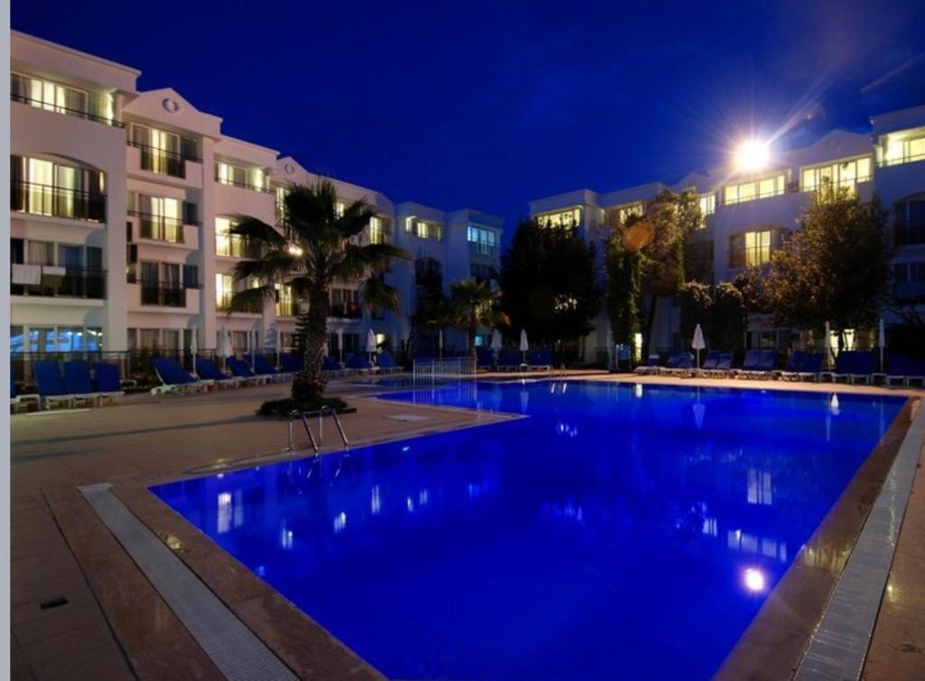 Luca Beach Hotel Side Exterior photo